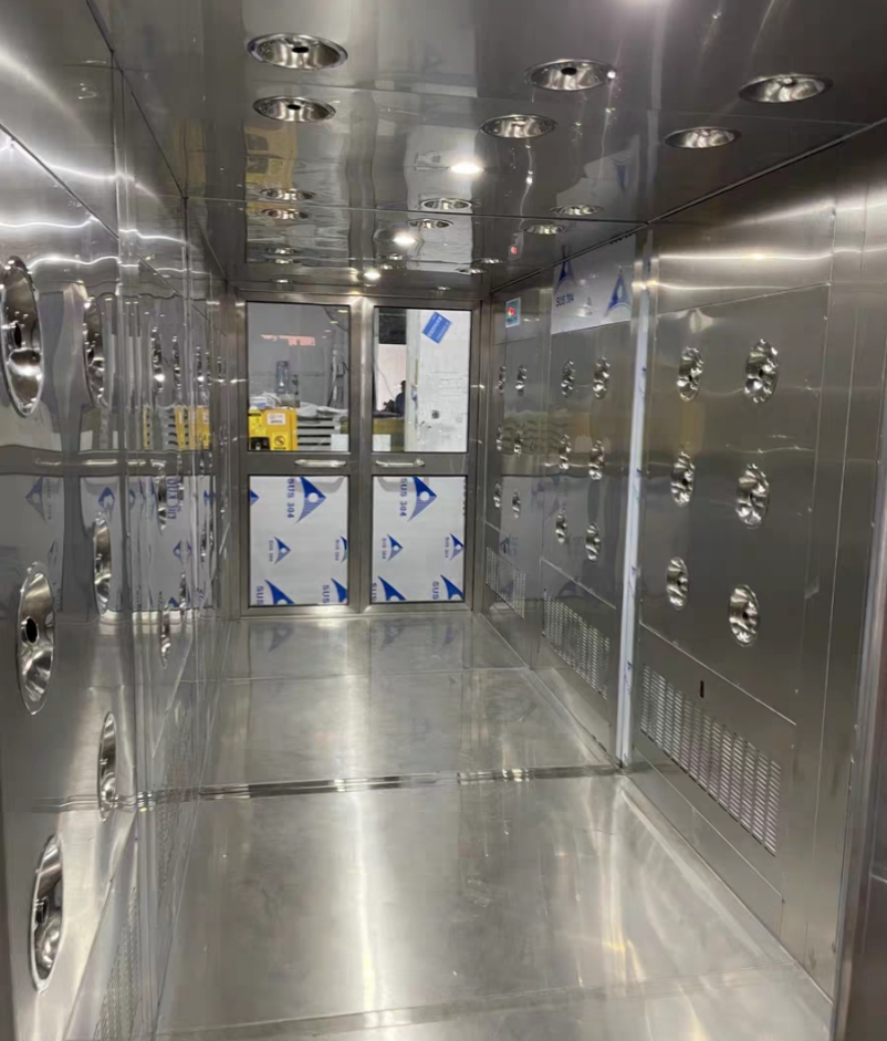 1698927766442301.jpg 大型風淋室.jpg